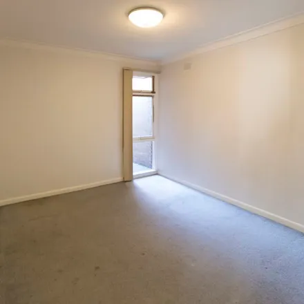 Image 3 - Just Hooked fish and chippery, Heather Avenue, Pascoe Vale VIC 3044, Australia - Apartment for rent