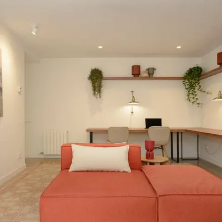 Rent this 4 bed apartment on Carrer de l'Argenteria in 15-17, 08003 Barcelona