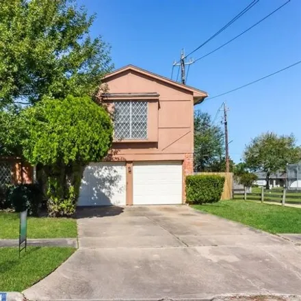 Rent this 3 bed house on 8330 Quail Shot Drive in Houston, TX 77489