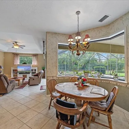 Image 7 - 5472 Oak Grove Court, Sarasota County, FL 34233, USA - House for sale