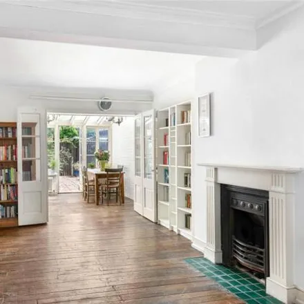 Buy this 3 bed townhouse on 18 Poyntz Road in London, SW11 5BH