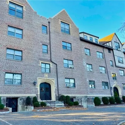 Image 1 - 1448 Boston Post Road, Village of Larchmont, NY 10538, USA - Apartment for sale