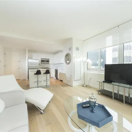 Image 3 - 330 West 38th Street, New York, NY 10018, USA - Apartment for rent