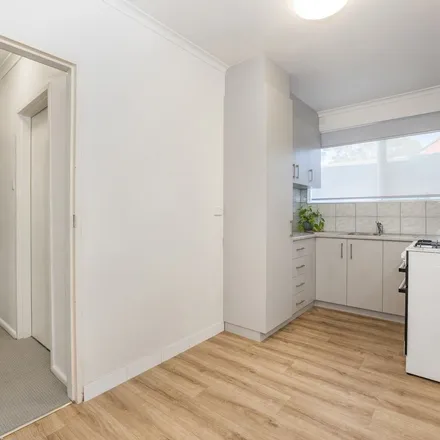 Image 5 - Balmoral Avenue, Springvale VIC 3171, Australia - Apartment for rent