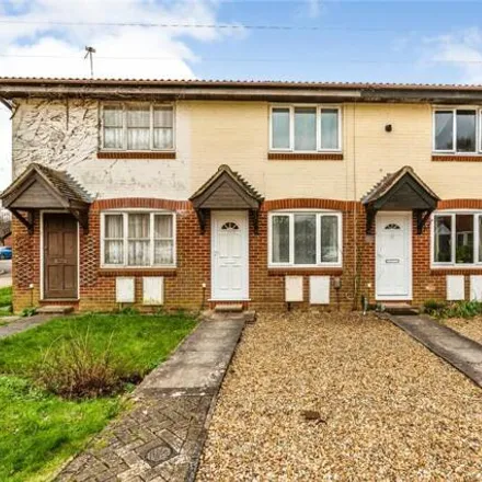 Buy this 2 bed townhouse on 2 Crabapple Close in West Totton, SO40 8FY