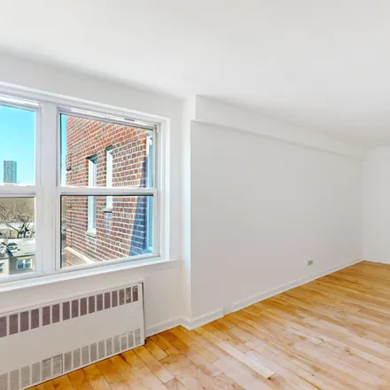 Image 4 - #6F, 39-65 51St Street, Woodside, Queens, New York - Apartment for sale
