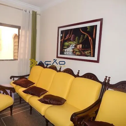 Buy this 3 bed apartment on Avenida João Vasconcelos in Vila Poddis, Itajubá - MG
