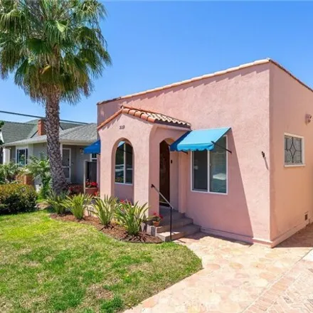 Image 2 - 225 Corona Avenue, Long Beach, CA 90803, USA - House for sale