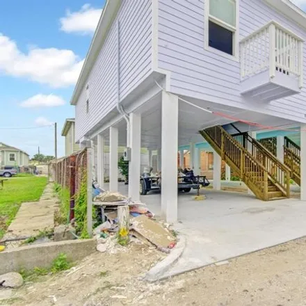 Buy this 2 bed house on 5642 Avenue P ½ in Galveston, TX 77551