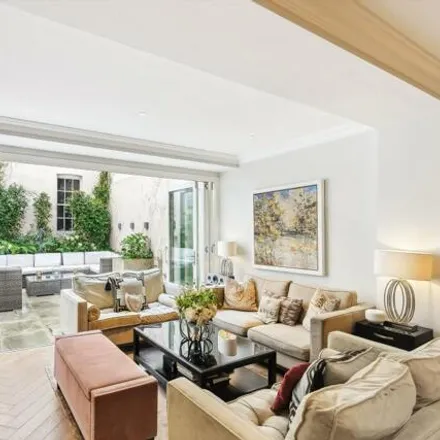 Image 7 - 58 Eaton Place, London, SW1X 8BY, United Kingdom - Apartment for sale