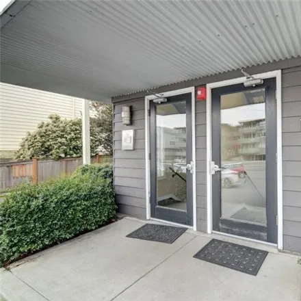 Image 2 - 11525 Greenwood Avenue North, Seattle, WA 98133, USA - Apartment for rent