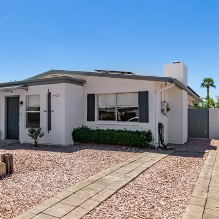 Image 6 - 2427 East Marmora Street, Phoenix, AZ 85032, USA - House for sale