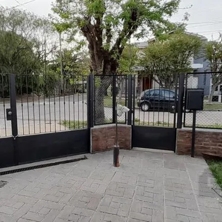 Buy this 4 bed house on Avenida Espora 351 in Adrogué, Argentina