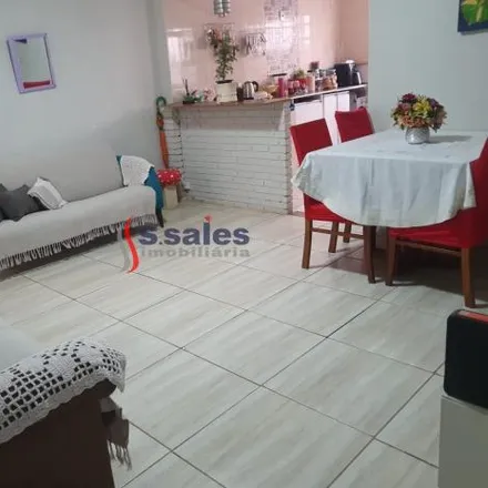 Buy this 3 bed house on Avenida da Misericórdia in Colônia Agrícola Samambaia, Vicente Pires - Federal District