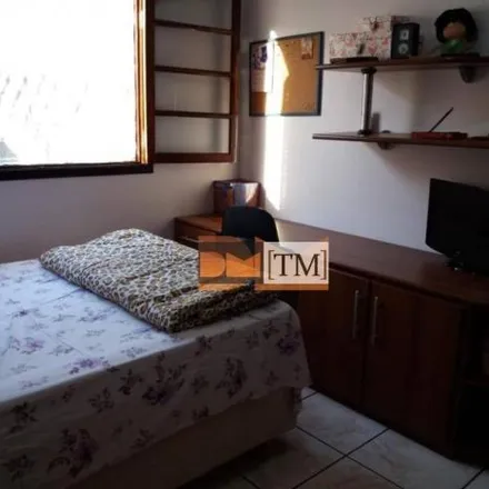Buy this 3 bed house on Capela de Jesus Ressucitado in Rua Jornalista Donato Ribeiro, Jardim Casqueiro