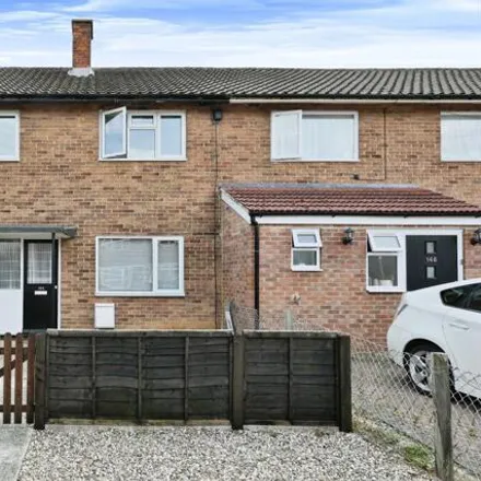Buy this 3 bed townhouse on Blackbush Spring in Harlow, CM20 3EB