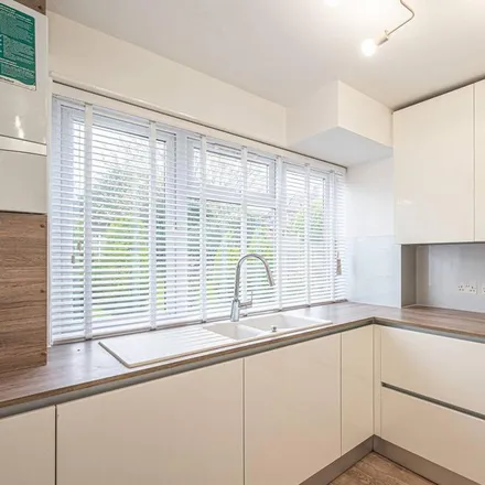 Rent this 3 bed house on 14 Kingsgate Avenue in London, N3 3BB