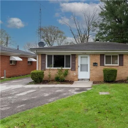 Buy this 3 bed house on 5254 Clover Lane in Toledo, OH 43623