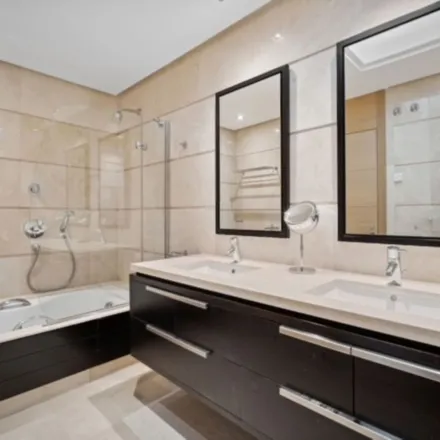 Rent this 2 bed apartment on Quintana Bar de Tapas in Calle Lorenzo Borrego, 29400 Ronda