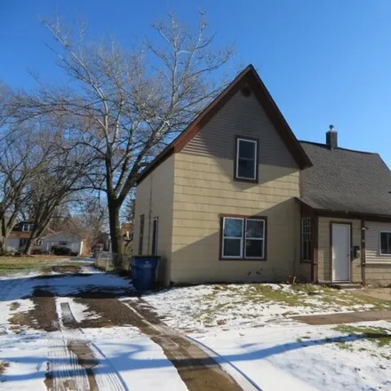 Buy this 4 bed house on 865 Chippewa Street in Merrill, WI 54452
