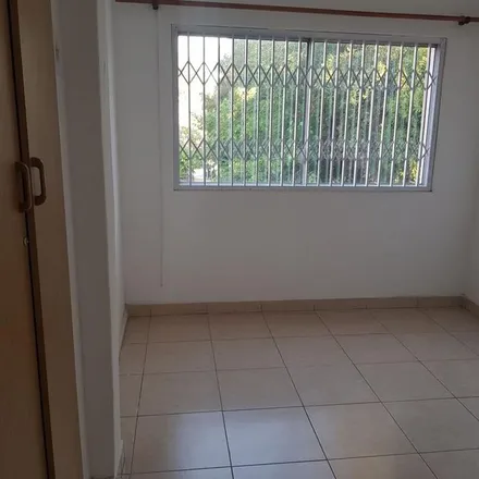 Rent this 3 bed apartment on Martin Close in Johannesburg Ward 32, Sandton