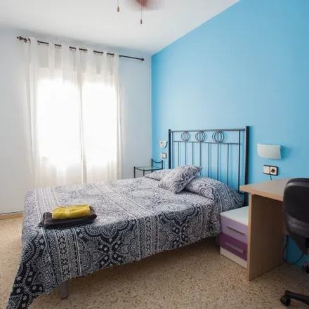 Rent this 4 bed room on unnamed road in Valencia, Spain