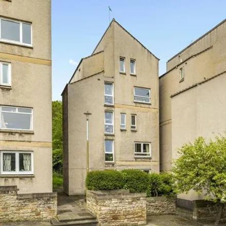 Buy this 3 bed apartment on 18/1 Abbeyhill Crescent in Edinburgh, Eh8 8dz