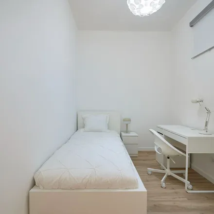 Rent this 1 bed apartment on MOBI-LSB-00049 in Travessa de Santa Marta, 1150-237 Lisbon
