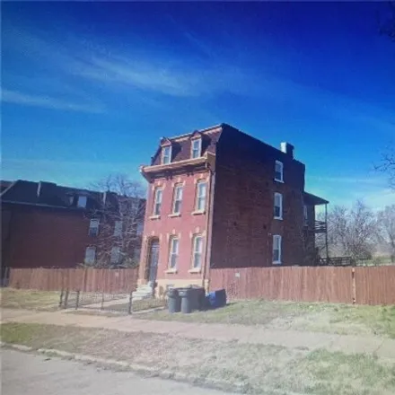 Image 2 - 1921 Warren Street, St. Louis, MO 63106, USA - House for sale