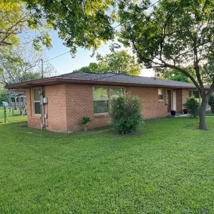Image 3 - Clement-Nagel House, East Morgan Avenue, Cuero, TX 77954, USA - House for sale