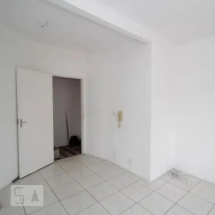Rent this 2 bed apartment on Escola Municipal Azevedo Junior in Rua Silva Gomes 55, Cascadura