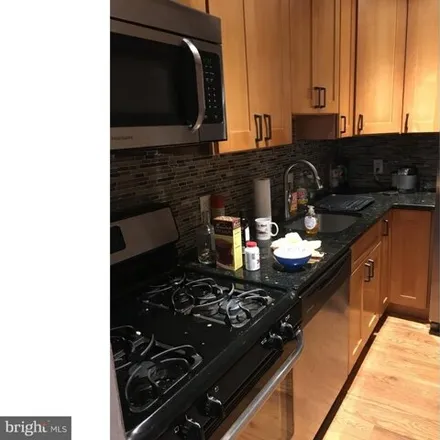 Rent this 3 bed apartment on The Carlyle in 2031 Locust Street, Philadelphia