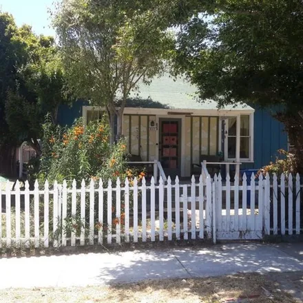 Image 1 - 823 Orange Avenue, Santa Barbara, CA 93101, USA - House for sale