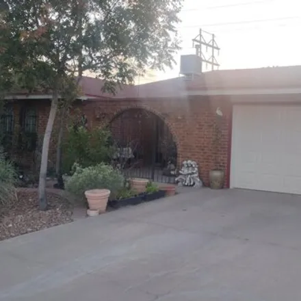 Image 5 - 3227 Red Sails Drive, El Paso, TX 79936, USA - House for rent