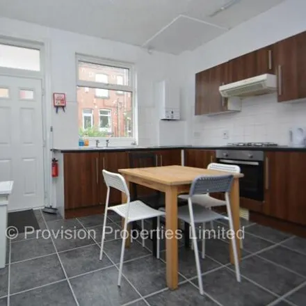 Image 5 - Harold Terrace, Leeds, LS6 1LD, United Kingdom - Townhouse for rent