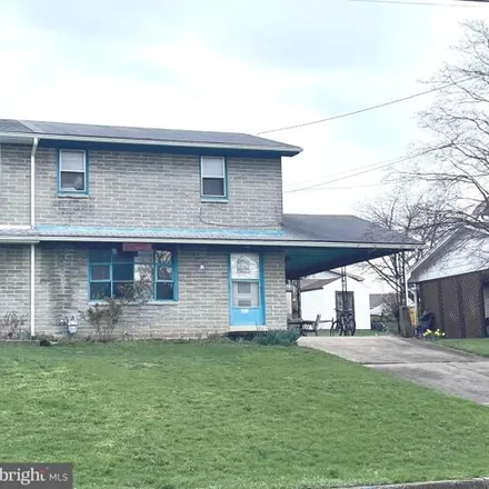 Buy this 3 bed house on 617 Hollywell Avenue in Chambersburg, PA 17201