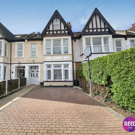 Rent this 2 bed apartment on Finchley Road in Southend-on-Sea, SS0 8AE