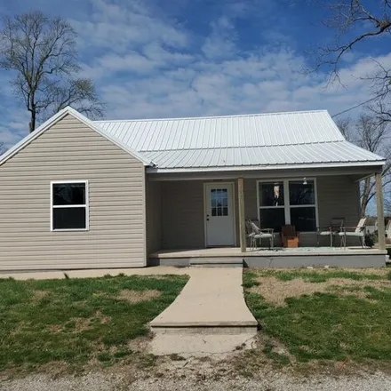 Buy this 4 bed house on 314 Bunch Avenue in Ava, MO 65608