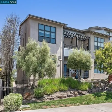 Buy this 3 bed townhouse on 2827 Regatta Drive in Oakland, CA 94601