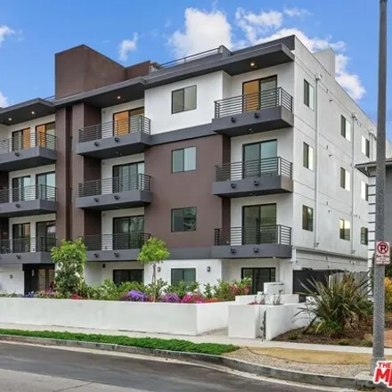Buy this 3 bed condo on 1147 South Shenandoah Street in Los Angeles, CA 90035