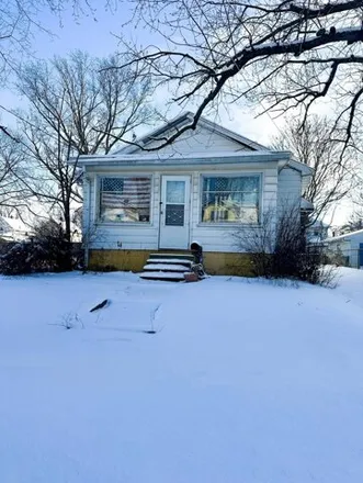 Buy this 2 bed house on 1770 East Hamilton Avenue in Flint, MI 48506