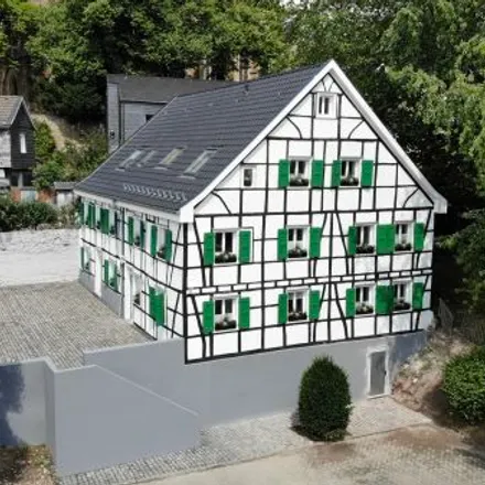 Image 6 - Gräfrather Hof, In der Freiheit 48, 42653 Solingen, Germany - Apartment for rent