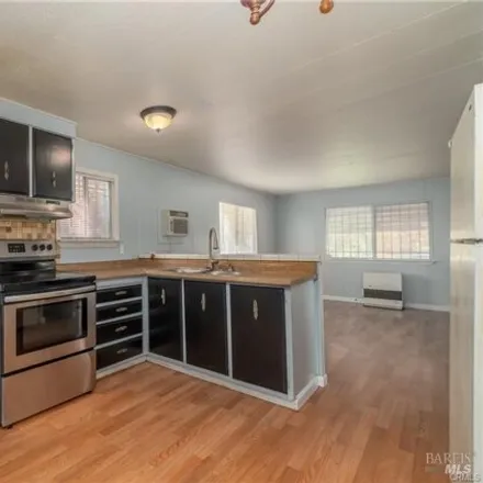 Image 3 - 13692 Sonoma Street, Clearlake Park, Clearlake, CA 95422, USA - Apartment for sale