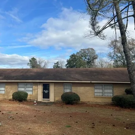 Buy this 3 bed house on Monroe Avenue in Ashburn, GA 31714