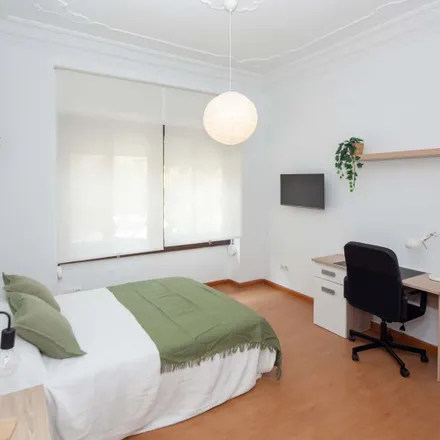 Image 1 - Carrer de Sant Josep de Calassanç, 18, 46008 Valencia, Spain - Room for rent