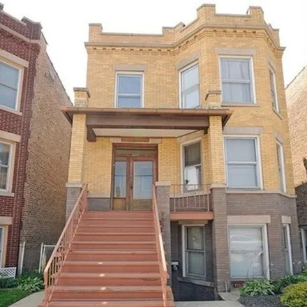 Rent this 3 bed apartment on 2717 West Belmont Avenue in Chicago, IL 60618