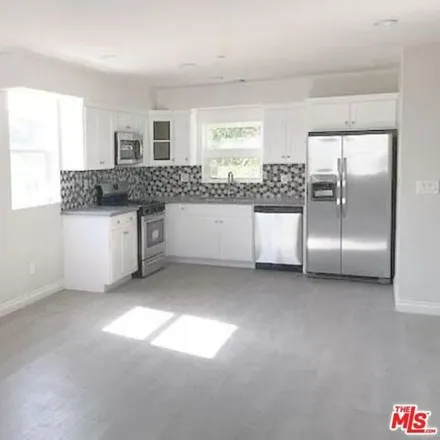 Image 7 - 5728 Fair Avenue, Los Angeles, CA 91601, USA - Townhouse for rent