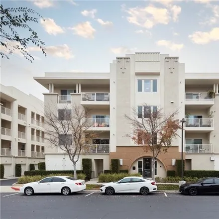 Buy this 1 bed condo on 12360 Central Avenue in Hawthorne, CA 90250
