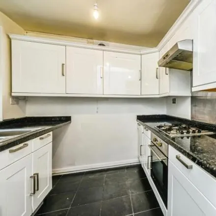 Image 4 - Sunbeam Road, Liverpool, L13 5UX, United Kingdom - Townhouse for sale