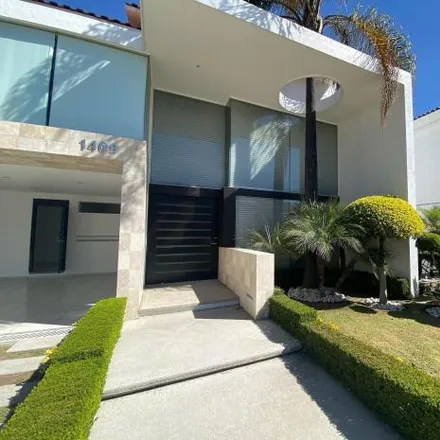 Rent this 3 bed house on Circuito Vista Magna in La Vista Country Club, 72480 San Bernardino Tlaxcalancingo